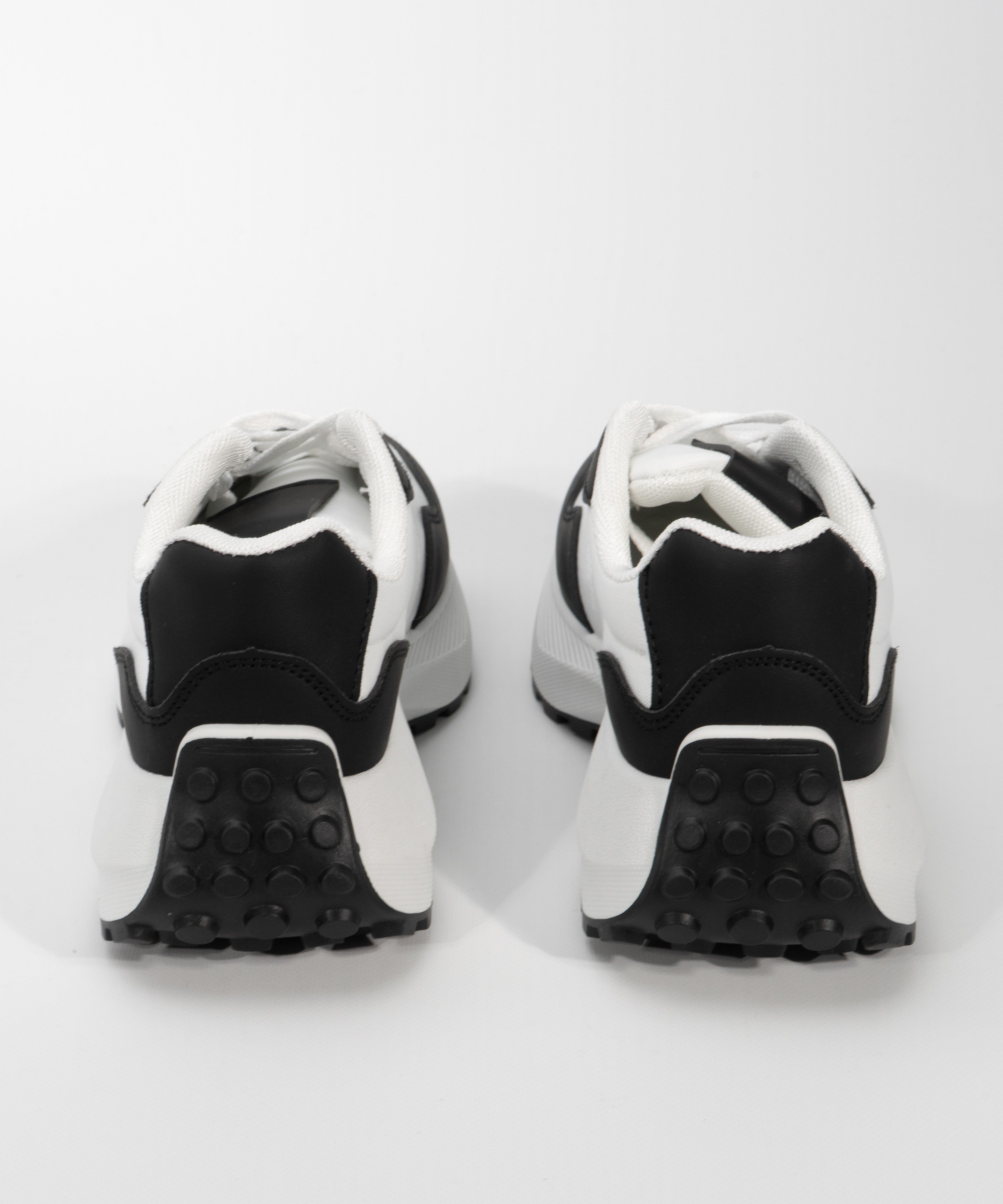 Zapatillas deportivas image number null